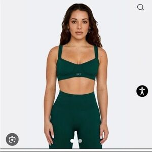 SET ACTIVE set in Mojito size medium💚